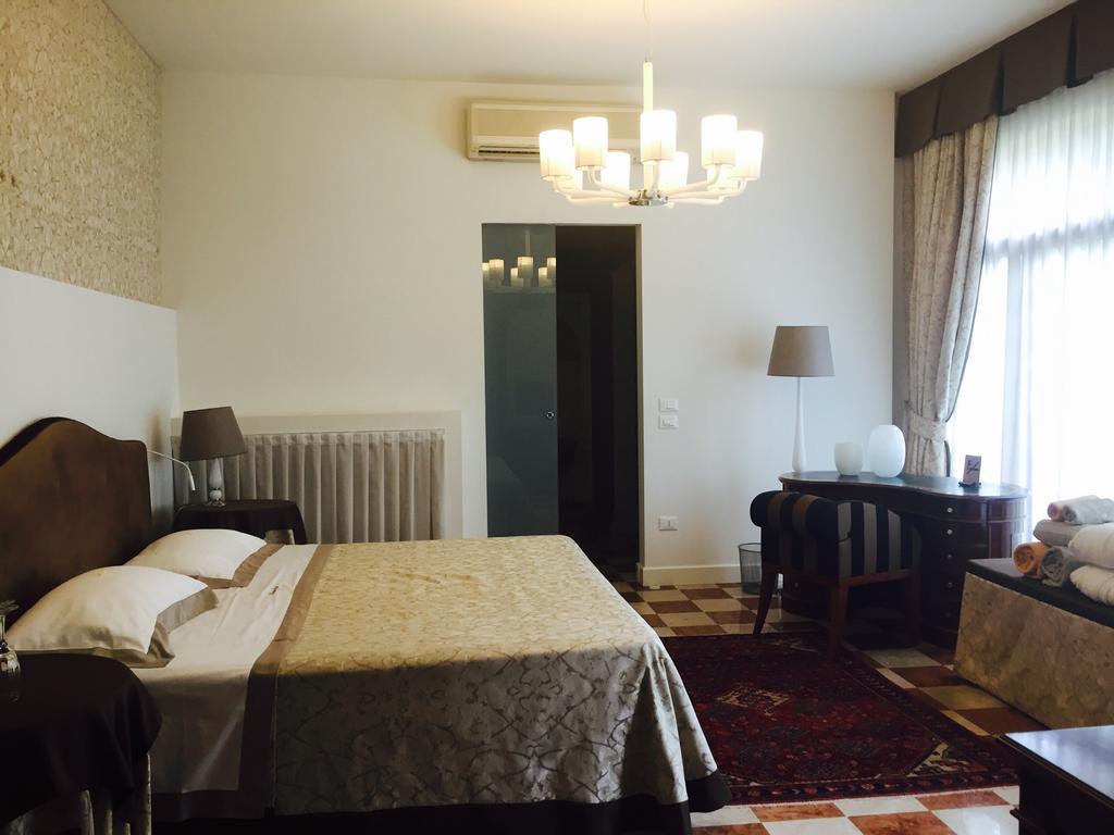 Domus Dotti V Guest House Тревизо Экстерьер фото