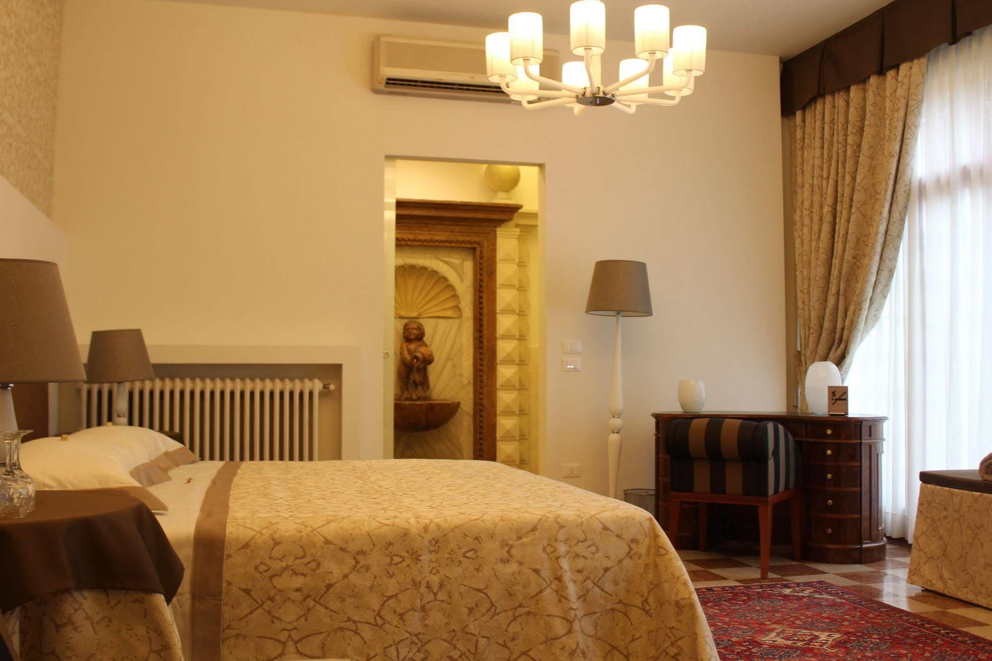 Domus Dotti V Guest House Тревизо Экстерьер фото