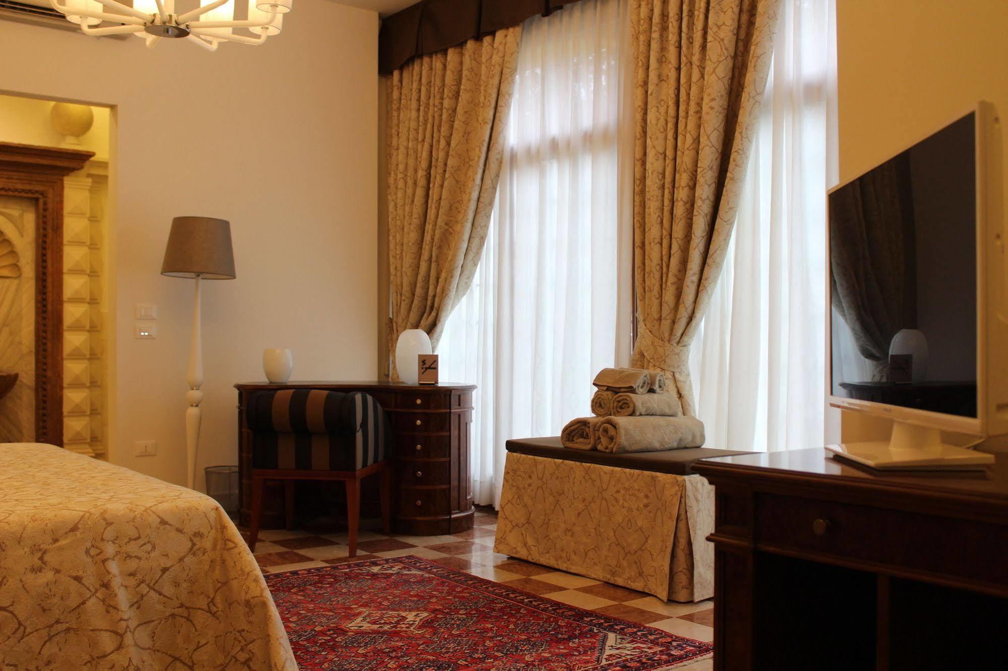 Domus Dotti V Guest House Тревизо Экстерьер фото