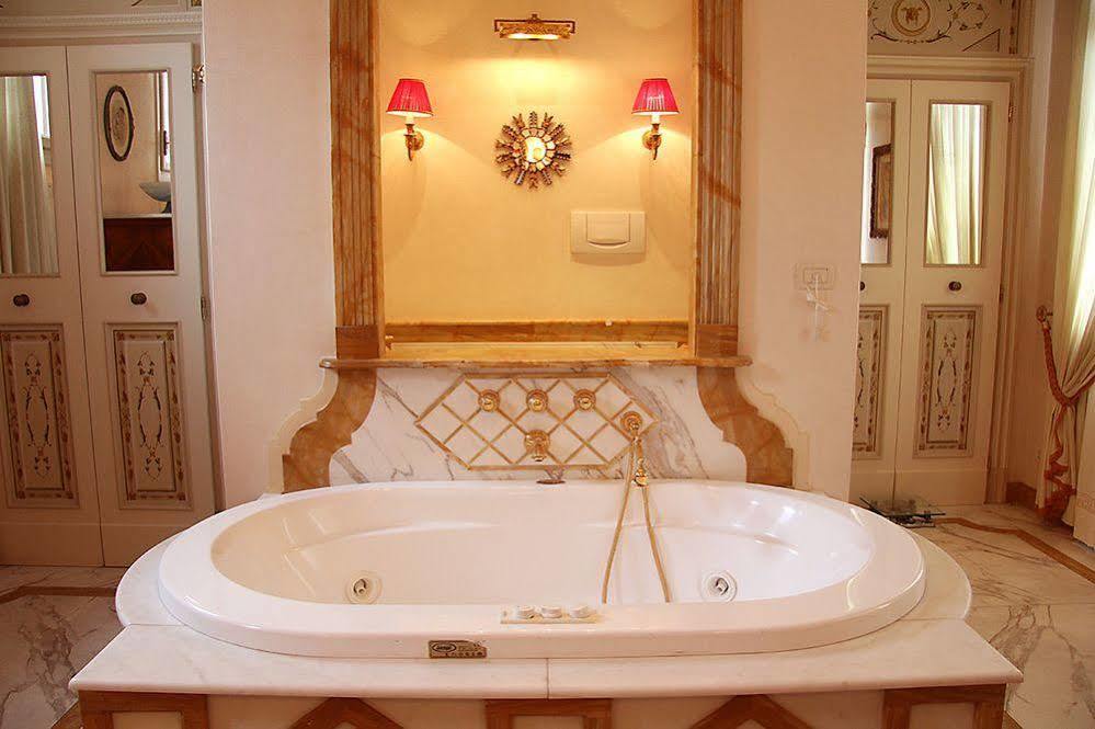 Domus Dotti V Guest House Тревизо Экстерьер фото
